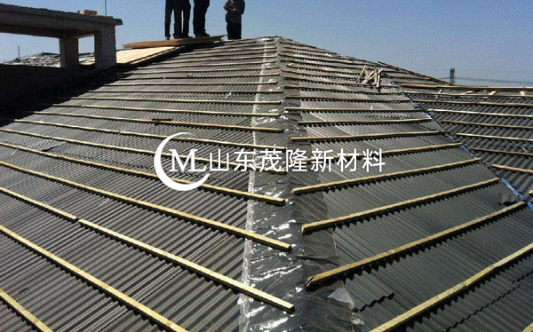 《上海工程公司連徐項(xiàng)目》復(fù)合土工膜、波形防排水板施工