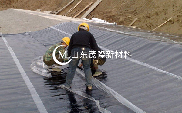 《京沈客專京冀段十四標(biāo)》模板布、防水板施工