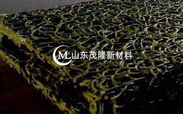 《貴州江玉高速公路》土工布、方形盲溝施工