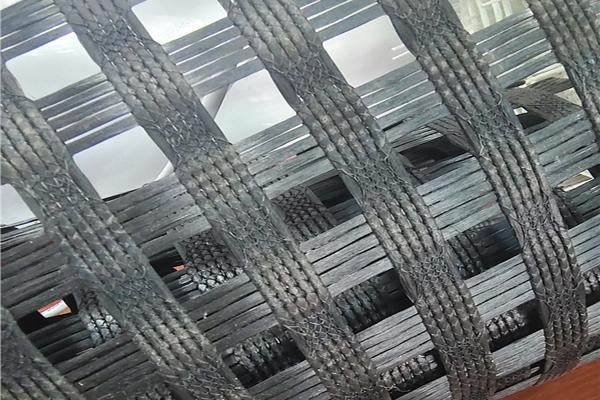 經編滌綸土工格柵在水泥路面的作用有哪些呢？  第1張