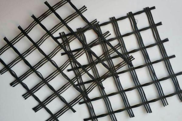 鋼塑土工格柵的加固作用是如何體現(xiàn)的？探究其在工程中的重要價(jià)值  第2張