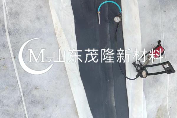 《中石化商業(yè)儲(chǔ)備有限公司湛江東海島原油商業(yè)儲(chǔ)備基地工程項(xiàng)目》土工膜、土工布，含鋪設(shè)焊接施工