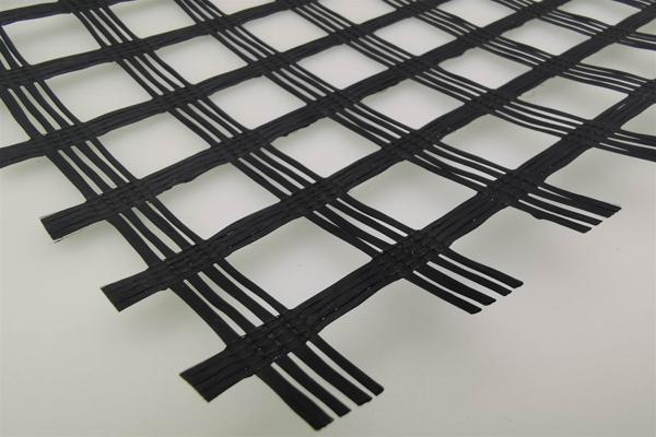 自粘玻纖土工格柵應(yīng)該怎么搭接  第2張